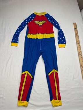 DC Comics WONDER WOMAN Blanket Sleeper Pajamas size girls kids 10 / 12 superhero